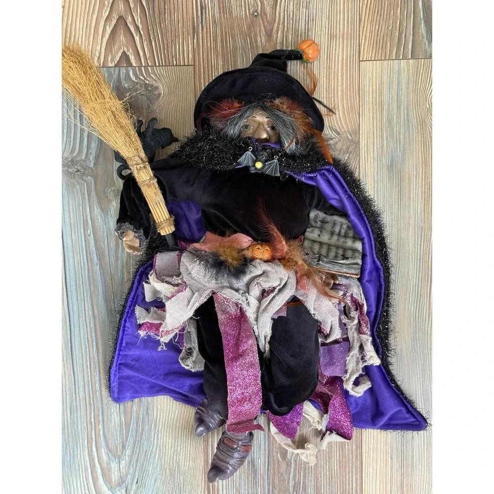 Adorable Witch w Bat chair, book of spells Cat,broomstick Poseable. 22